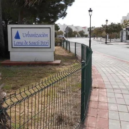 Lomas De Sancti Petri Apartamento